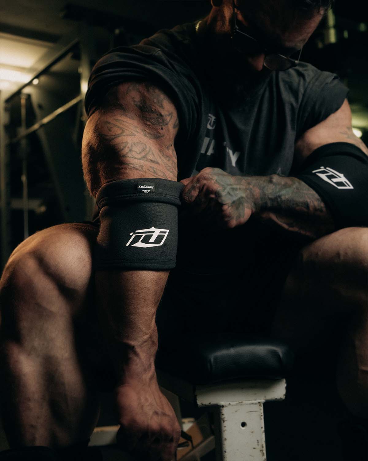 7mm neoprene elbow sleeve for weight training