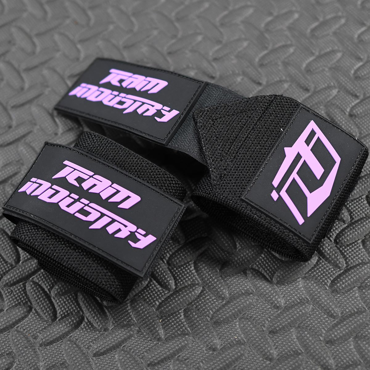 wrist wraps for weight lifting and bench press