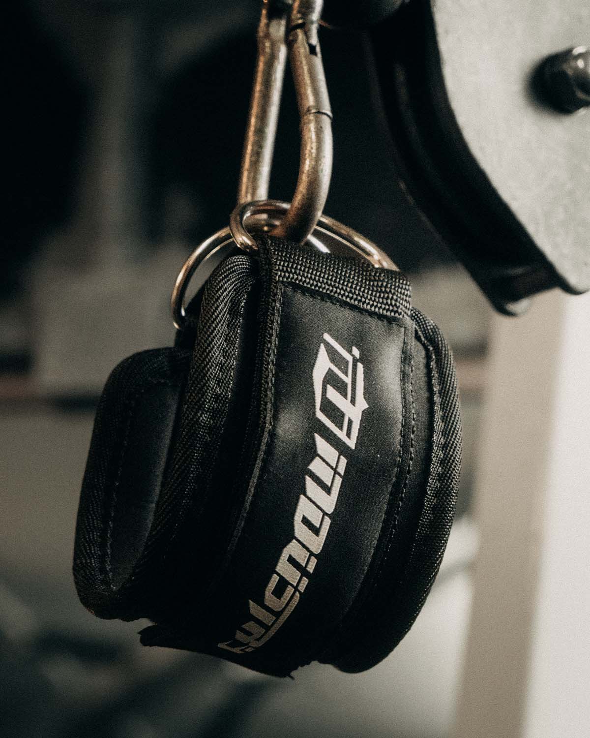 weight lifting cable cuff